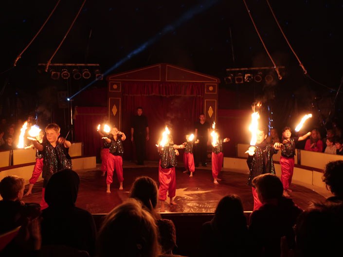 ...  mit Feuer