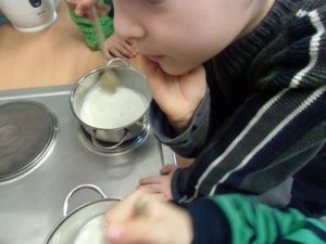 OG 2013 Experiment Gummi-Milch 2