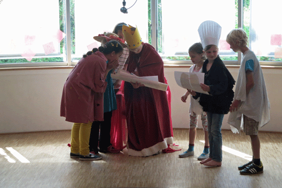 Theaterwerkstatt Weichold 2014 - Des Kaisers neue Kleider