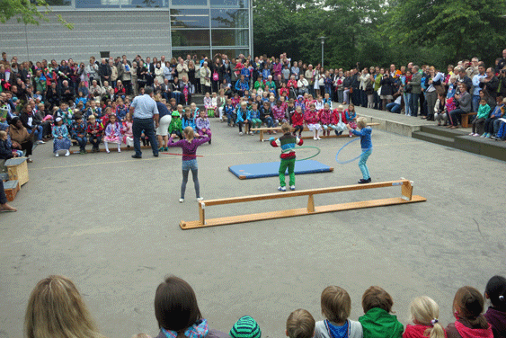 Einschulungsfeier 2014 - Akrobatik_2
