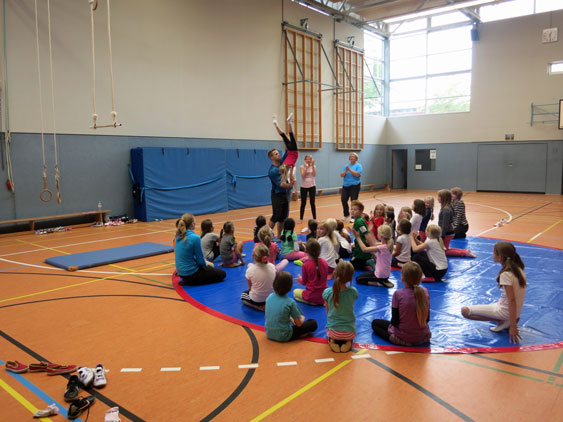 Zirkus 2013 Probe Kinder Akrobatik_1