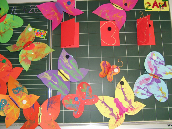 Frühlingsprojekt 2011 - Schmetterlinge spiegeln