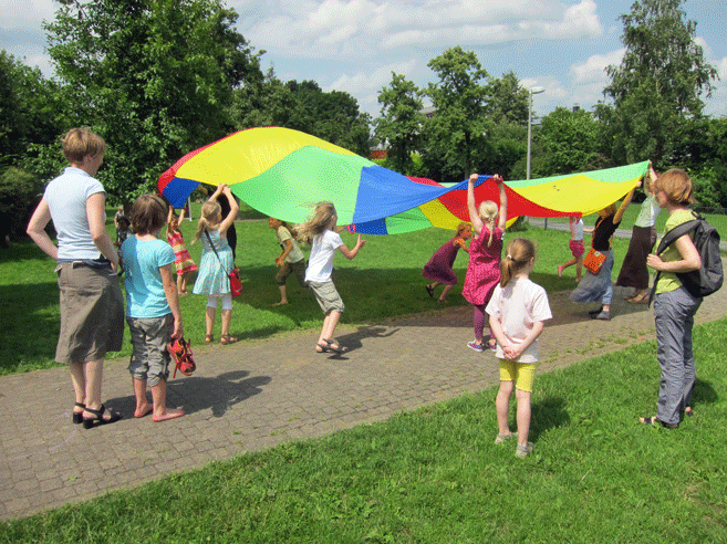 Sommerfest 2012 - Schwungtuch