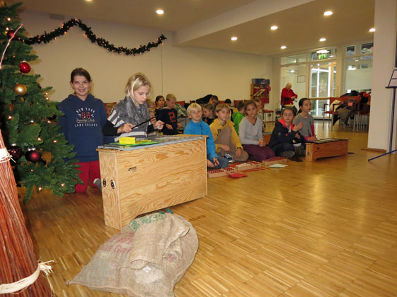 Adventsfeier Martin-Luther-Haus 2013 - Xylophon alleine